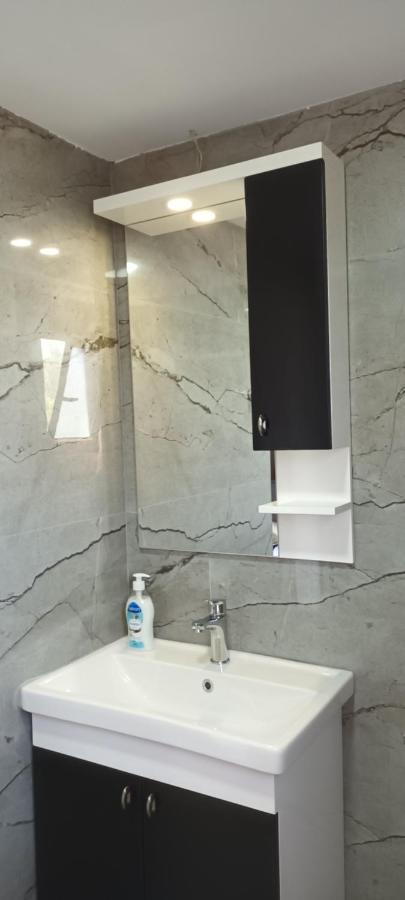 Apartments Resul Pushi Εξαμίλιο Εξωτερικό φωτογραφία
